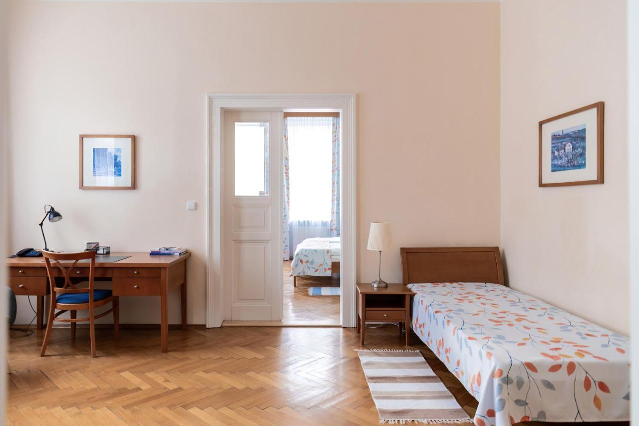 Sibelius Apartments Prága Kültér fotó