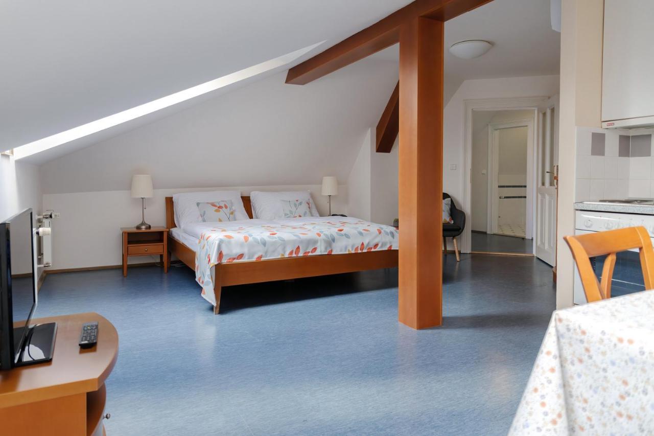 Sibelius Apartments Prága Kültér fotó